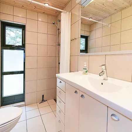 Three-bedroom Holiday In بيت للعطل